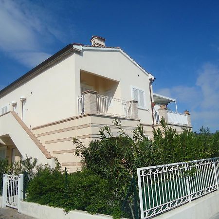 N59 - Numana, Nuovo Bilocale Con Terrazzo Appartement Sirolo Buitenkant foto