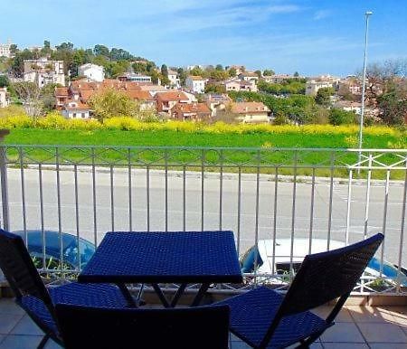 N59 - Numana, Nuovo Bilocale Con Terrazzo Appartement Sirolo Buitenkant foto
